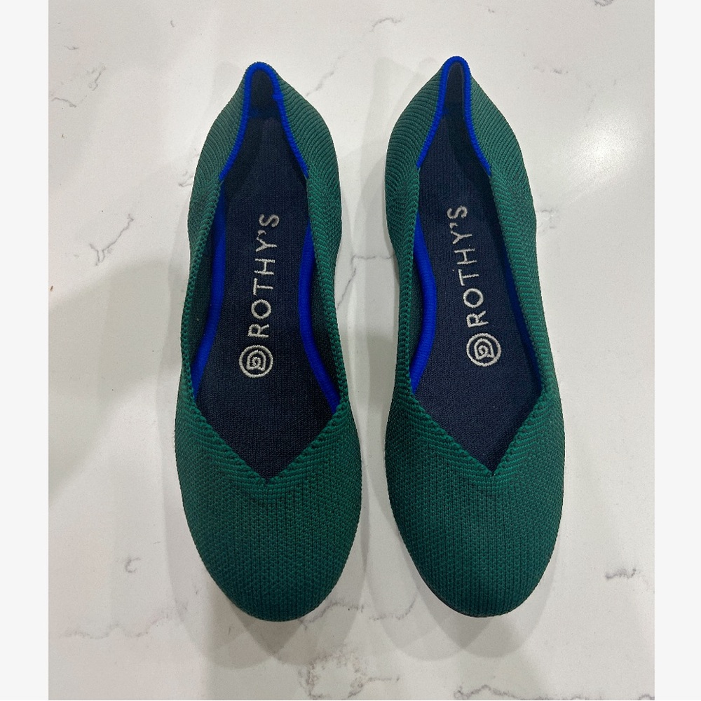 Rothy’s green round flats